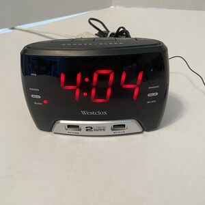 Westclox Large 1.4" Red LED Digital FM Clock Radio w/t 2 USB Charging‎ Ports